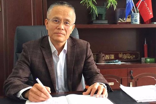 上海市建筑防水行業(yè)十周年年會隆重舉行 倪貴全董事長被授予“杰出貢獻(xiàn)企業(yè)家”稱號