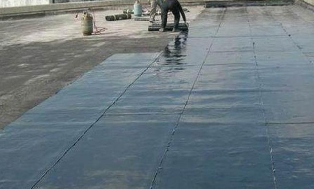 屋面卷材防水施工前要做好哪些工作？